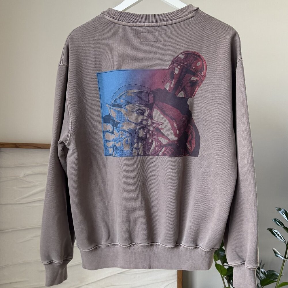 Men's GAP Star Wars Mandalorian Oversized Pullover Sweatshirt Size XS